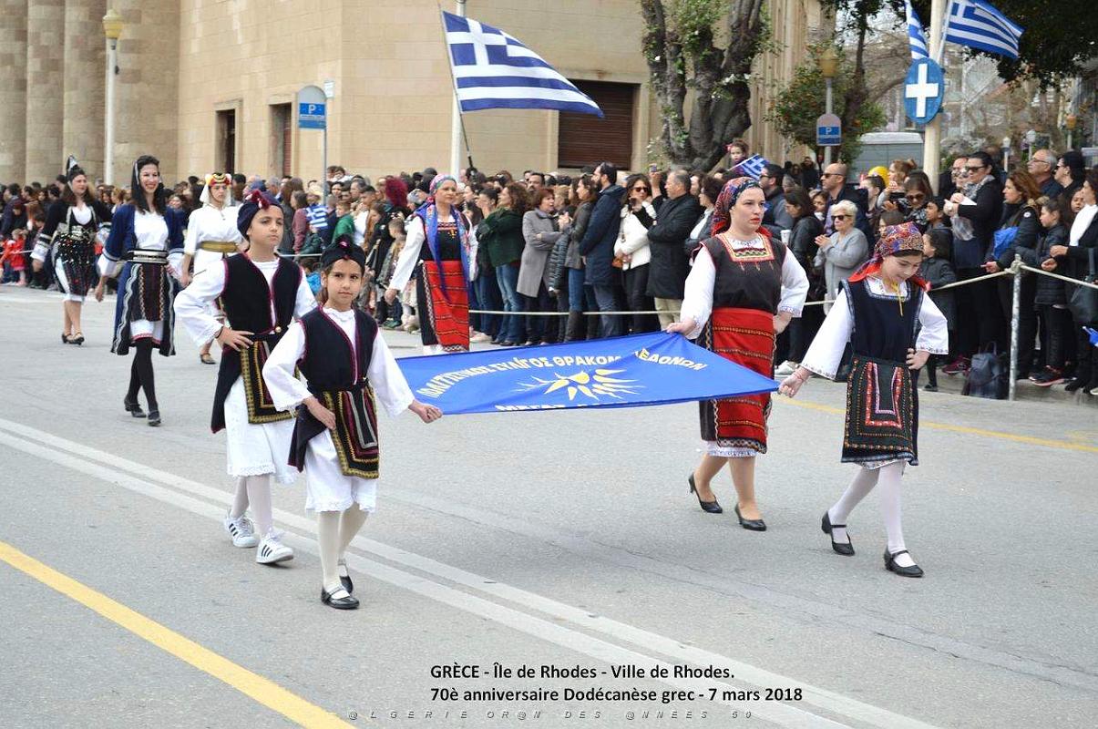 130- Rhodes- Defile Dodecanese grec.JPG